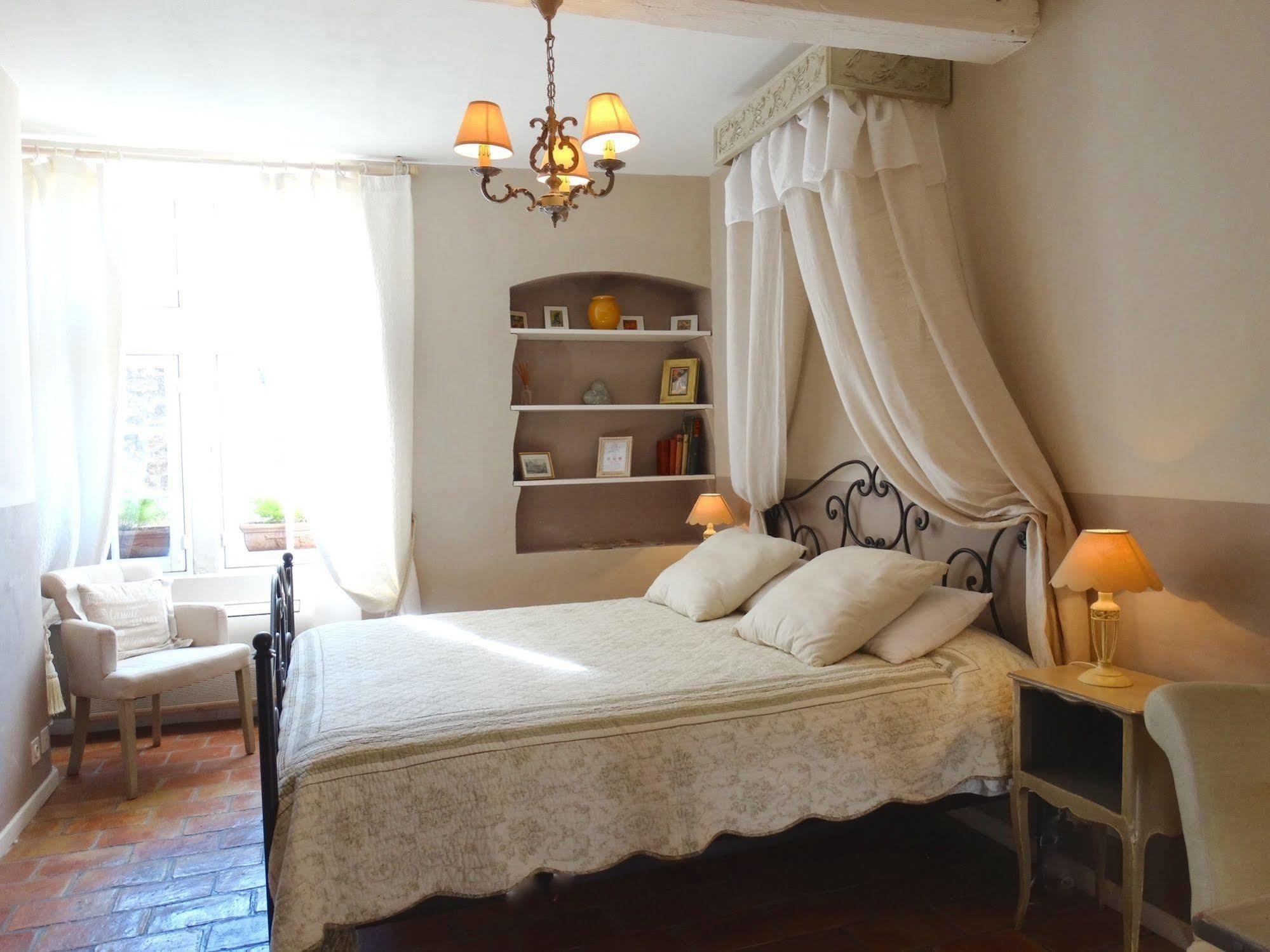 Bed and Breakfast Un Patio En Luberon Ansouis Zewnętrze zdjęcie